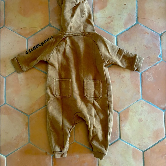 Carhartt | Long-sleeve zip-front hooded coverall in Carhartt Brown | 6 mos - Picture 2 of 4